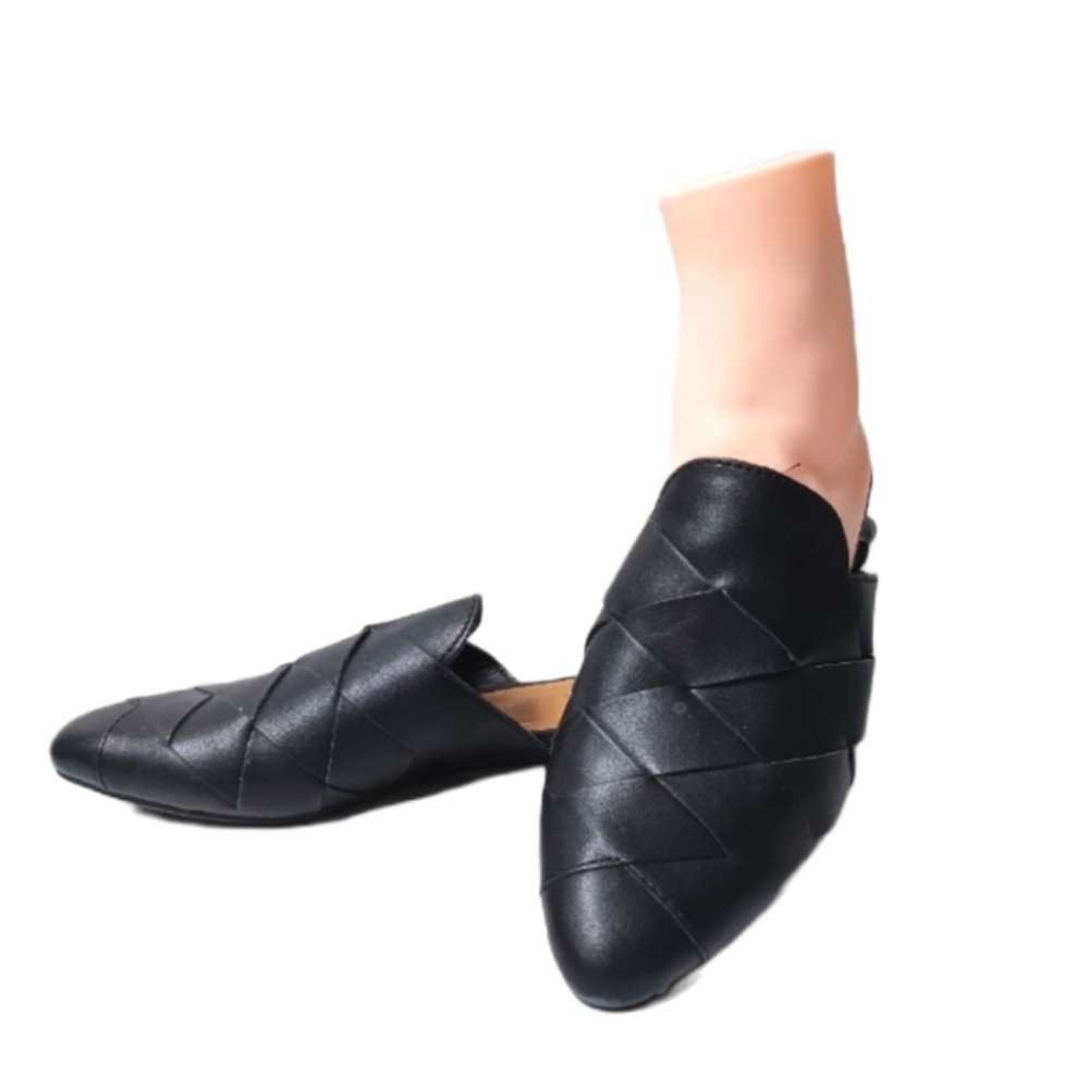 BIG BUDDHA SLIP ON MULES SIZE 7